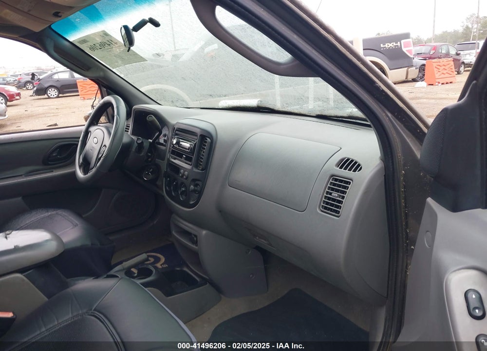 2002 FORD ESCAPE XLT VIN: 1FMYU04172KB75620