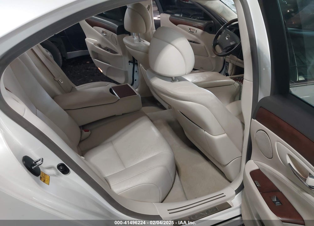 2010 LEXUS LS 460 VIN: JTHBL5EF2A5101537