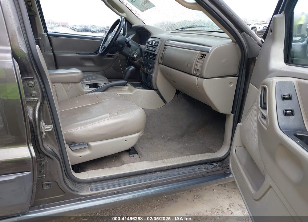 2004 JEEP GRAND CHEROKEE LAREDO VIN: 1J4GX48N74C412982