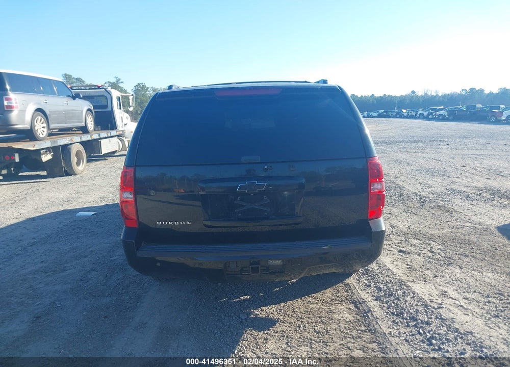 2014 CHEVROLET SUBURBAN 1500 LS VIN: 1GNSKHE71ER161605