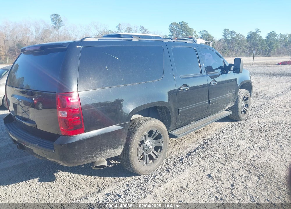 2014 CHEVROLET SUBURBAN 1500 LS VIN: 1GNSKHE71ER161605