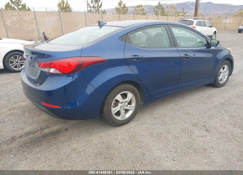 2015 HYUNDAI ELANTRA VIN: 5NPDH4AE9FH581568
