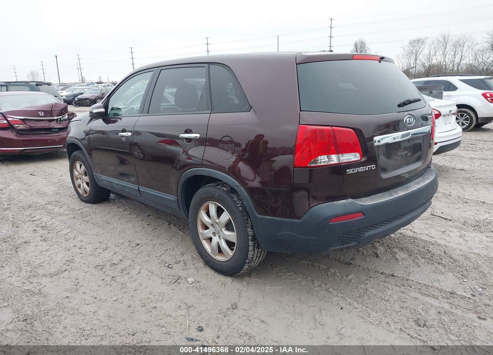 2013 KIA SORENTO VIN: 5XYKT3A14DG361983