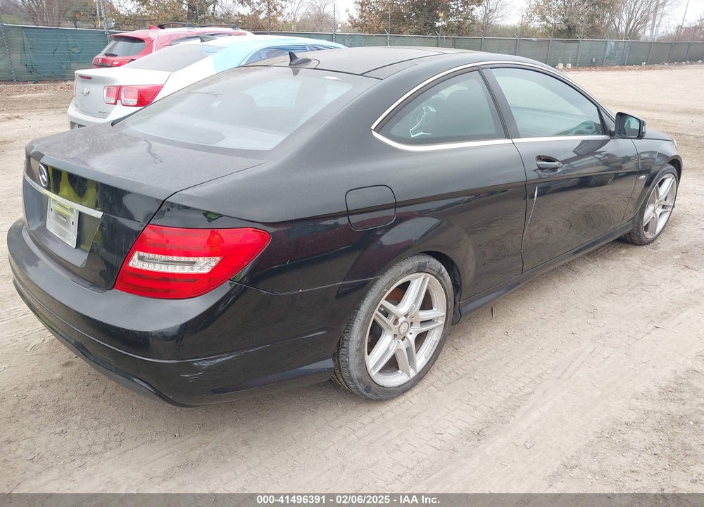 2012 MERCEDES-BENZ C 250 VIN: WDDGJ4HB6CF748008