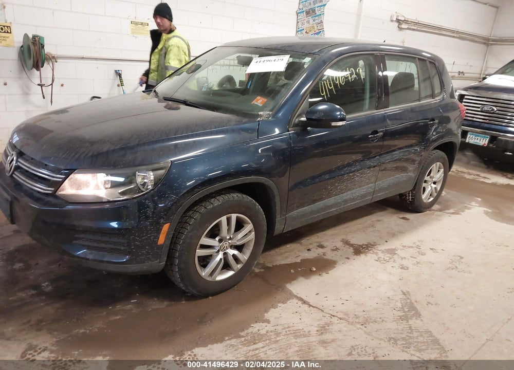 2014 VOLKSWAGEN TIGUAN VIN: WVGBV3AX0EW520531