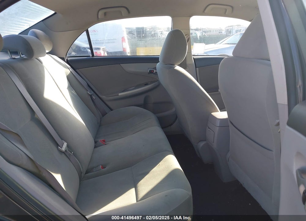 2011 TOYOTA COROLLA LE VIN: 2T1BU4EE5BC588558