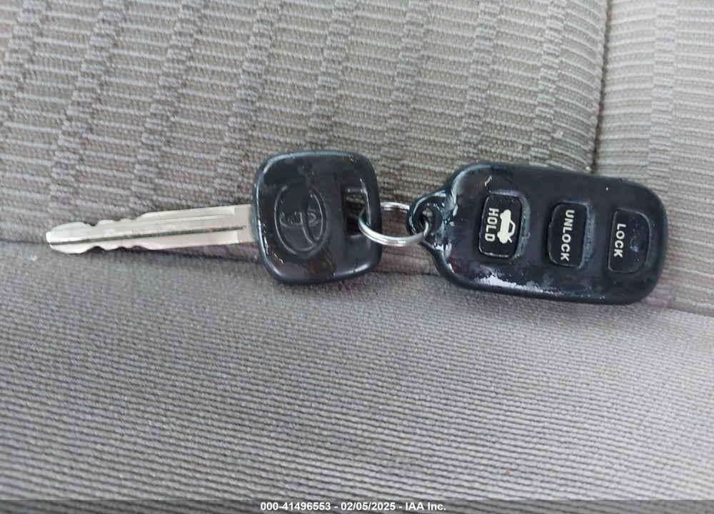 2005 TOYOTA CAMRY LE VIN: 4T1BE32K45U060627