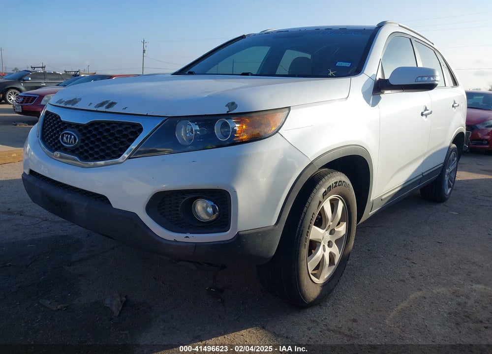 2011 KIA SORENTO VIN: 5XYKT4A1XBG133232