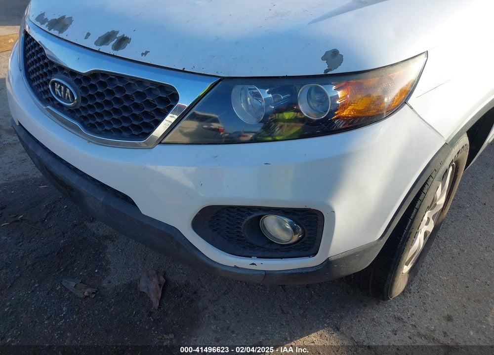 2011 KIA SORENTO VIN: 5XYKT4A1XBG133232