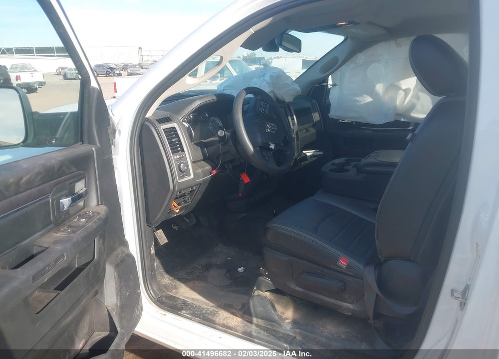 2023 RAM 1500 CLASSIC VIN: 3C6JR7DG8PG656650