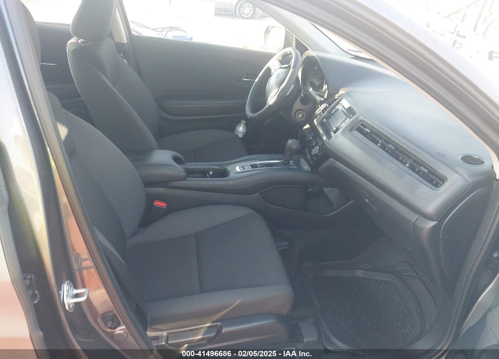 2022 HONDA HR-V 2WD LX VIN: 3CZRU5H33NM706885