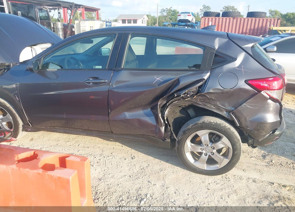 2022 HONDA HR-V 2WD LX VIN: 3CZRU5H33NM706885