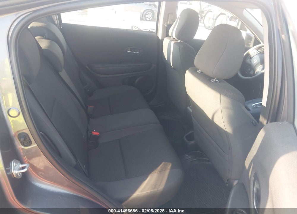 2022 HONDA HR-V 2WD LX VIN: 3CZRU5H33NM706885