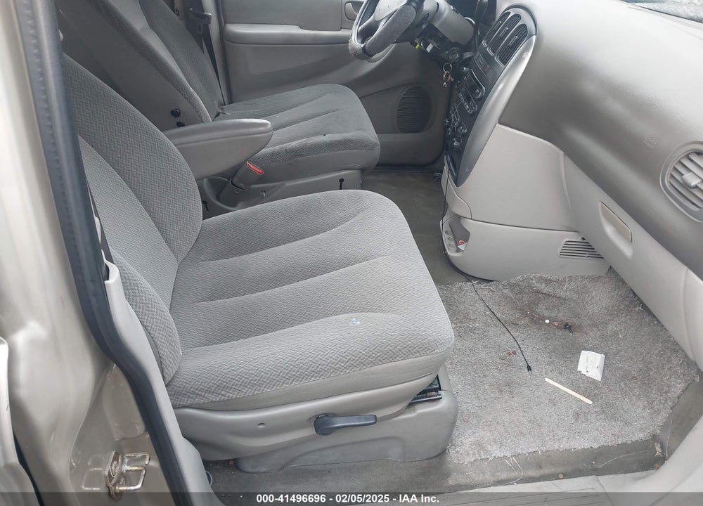 2005 CHRYSLER TOWN & COUNTRY TOURING VIN: 2C4GP54L05R456556