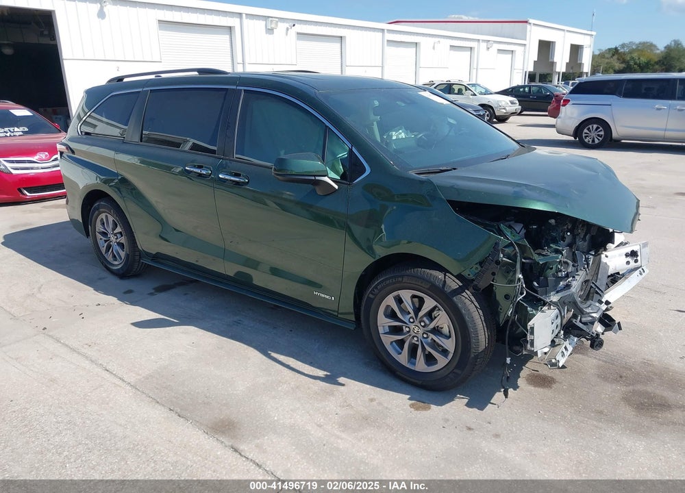 2021 TOYOTA SIENNA XLE VIN: 5TDYRKEC9MS062975
