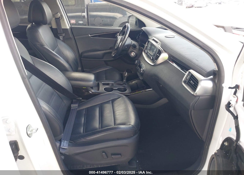 2016 KIA SORENTO 2.0T EX VIN: 5XYPH4A14GG007530