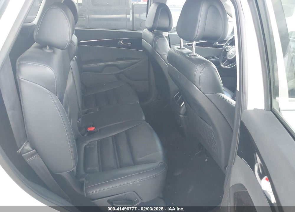 2016 KIA SORENTO 2.0T EX VIN: 5XYPH4A14GG007530