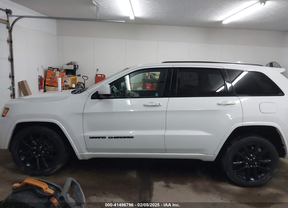 2017 JEEP GRAND CHEROKEE VIN: 1C4RJFAG3HC909699