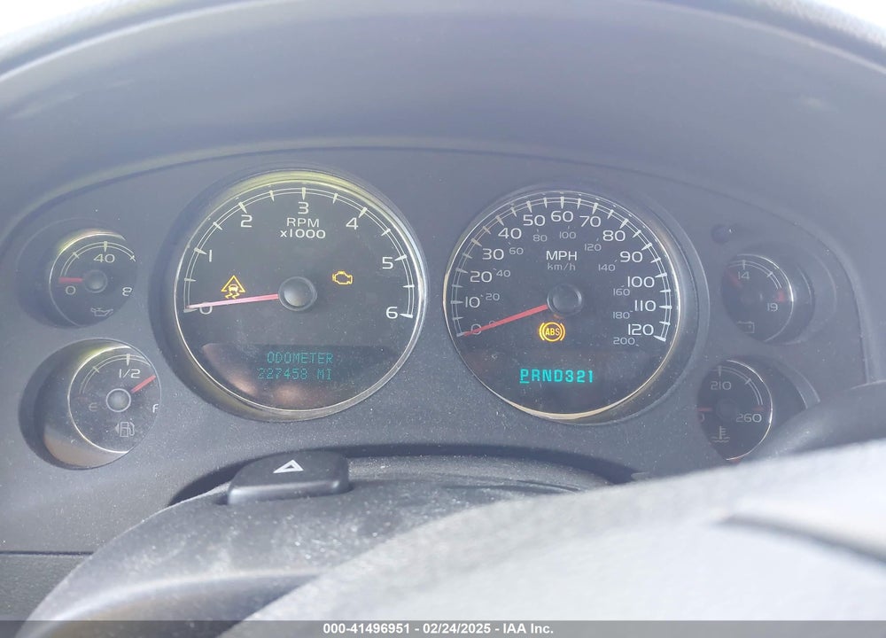 2007 CHEVROLET TAHOE LT VIN: 1GNFK13047J113970