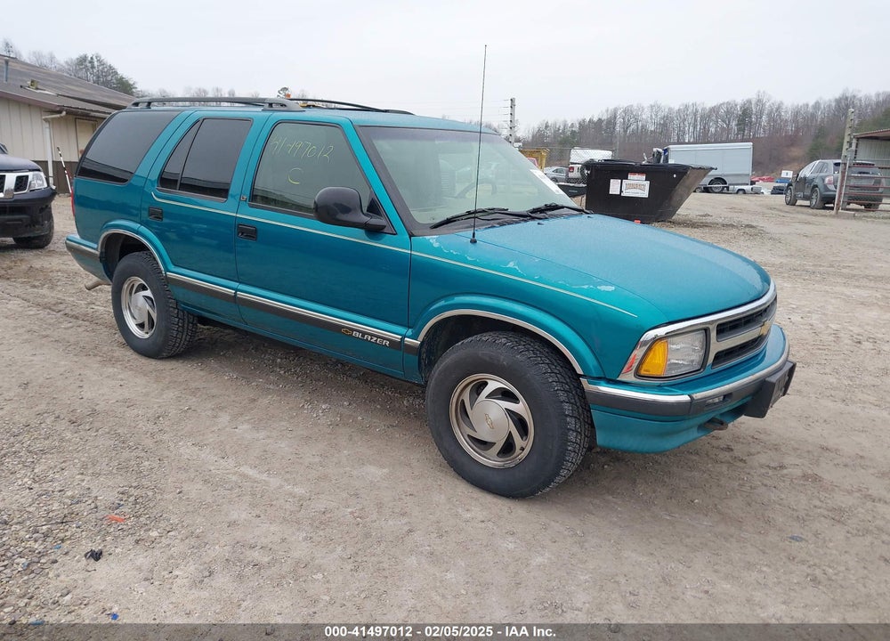 1995 CHEVROLET BLAZER VIN: 1GNDT13W6S2148232