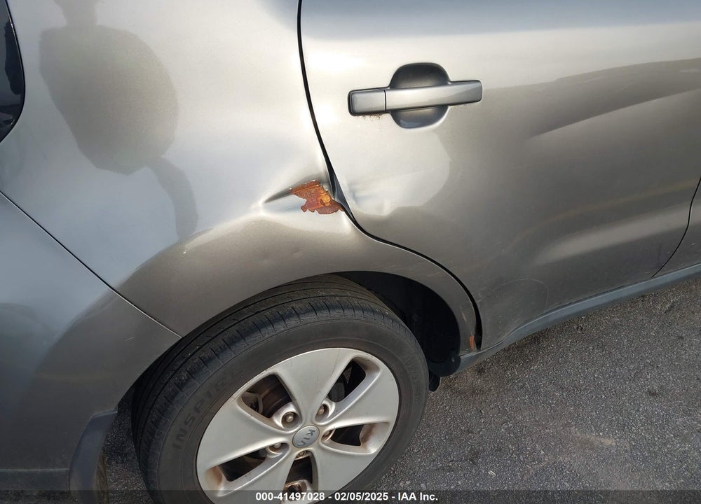 2015 KIA SOUL VIN: KNDJN2A21F7201763