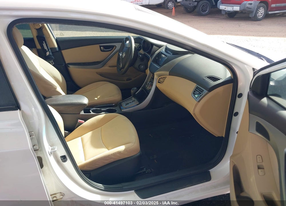 2013 HYUNDAI ELANTRA VIN: 5NPDH4AE3DH301124