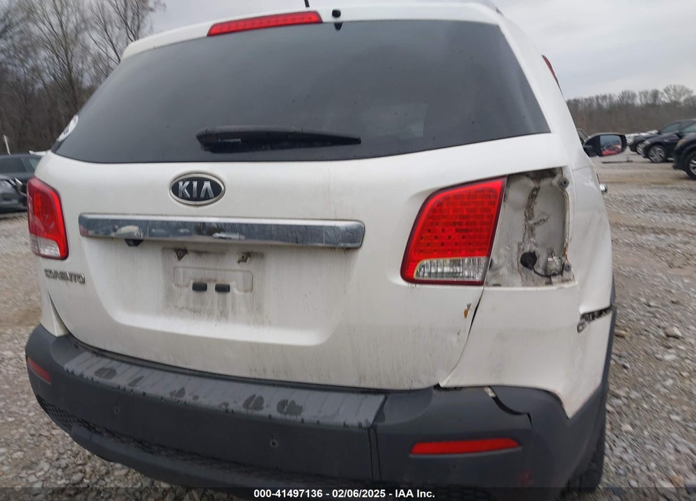 2012 KIA SORENTO LX VIN: 5XYKT3A65CG229339