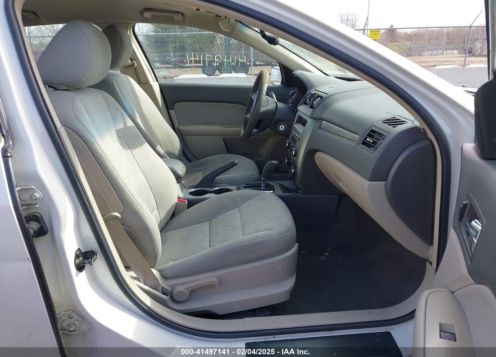 2010 FORD FUSION VIN: 3FAHP0HA9AR429527
