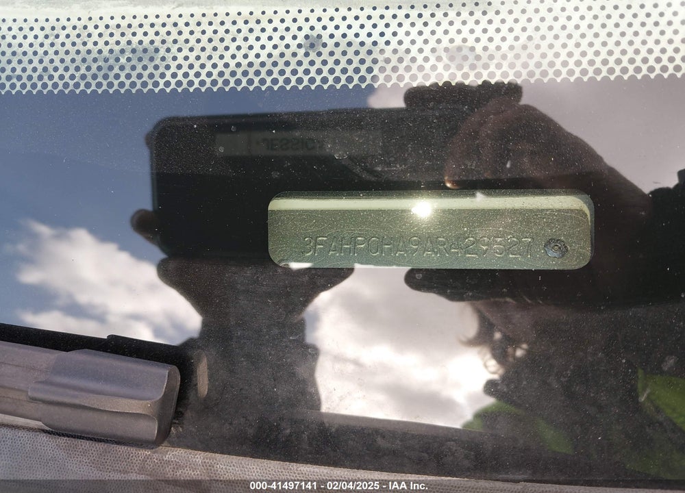 2010 FORD FUSION VIN: 3FAHP0HA9AR429527