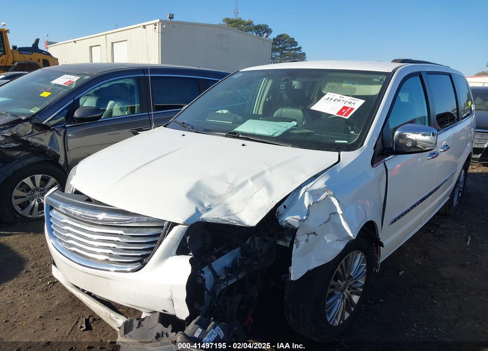 2016 CHRYSLER TOWN & COUNTRY VIN: 2C4RC1CG0GR207663