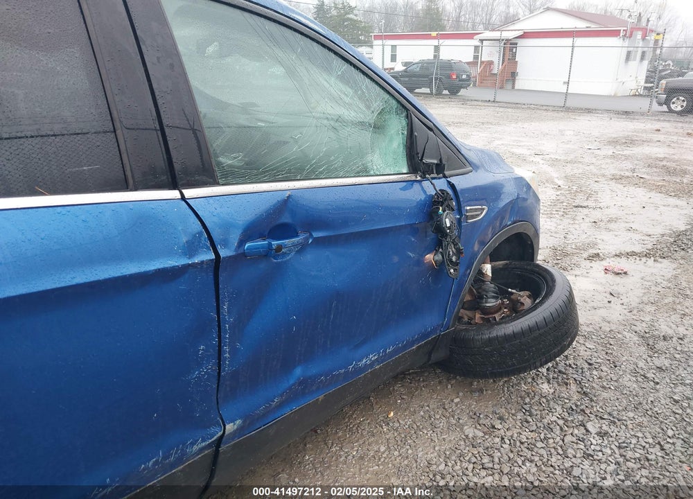 2017 FORD ESCAPE TITANIUM VIN: 1FMCU9JD8HUB14044