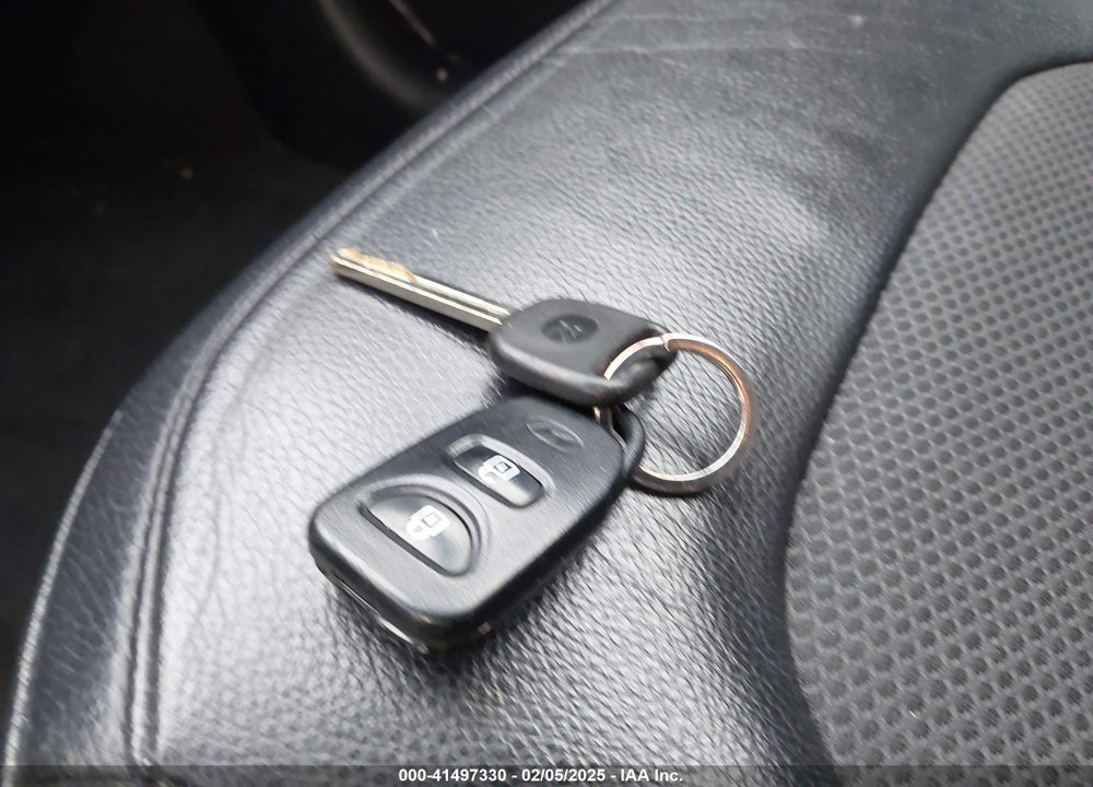 2015 HYUNDAI TUCSON SE VIN: KM8JUCAG2FU049560