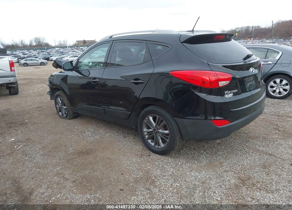 2015 HYUNDAI TUCSON SE VIN: KM8JUCAG2FU049560