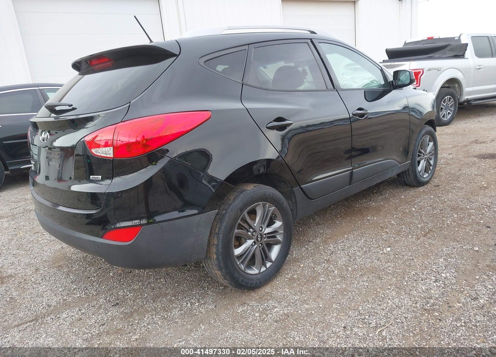 2015 HYUNDAI TUCSON SE VIN: KM8JUCAG2FU049560