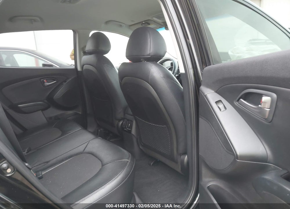 2015 HYUNDAI TUCSON SE VIN: KM8JUCAG2FU049560