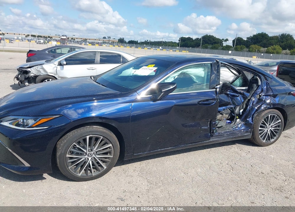 2024 LEXUS ES VIN: 58ADZ1B15RU180461