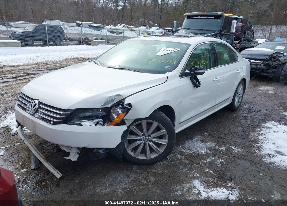 2013 VOLKSWAGEN PASSAT VIN: 1VWCP7A36DC118212
