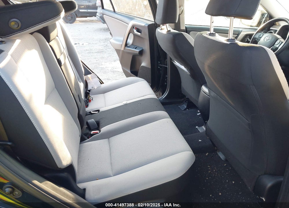 2018 TOYOTA RAV4 HYBRID XLE VIN: JTMRJREV4JD159904