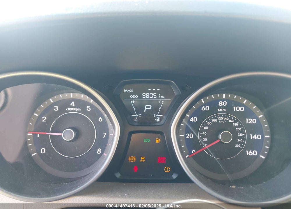 2013 HYUNDAI ELANTRA VIN: 5NPDH4AE2DH334342