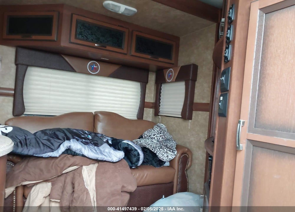 2014 CROSSROADS LONGHORN VIN: 4V0TC3326EJ001714