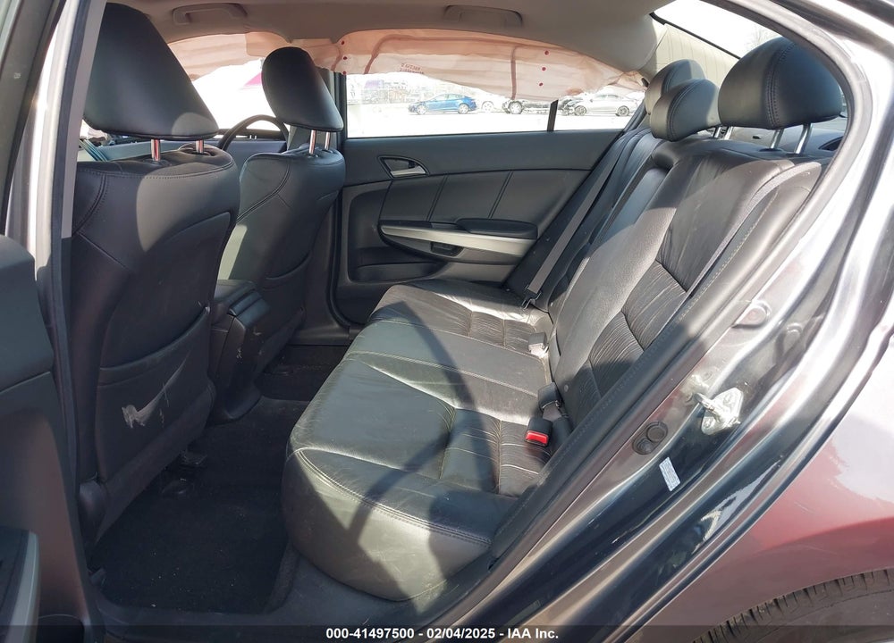 2009 HONDA ACCORD 2.4 EX-L VIN: 1HGCP258X9A027752