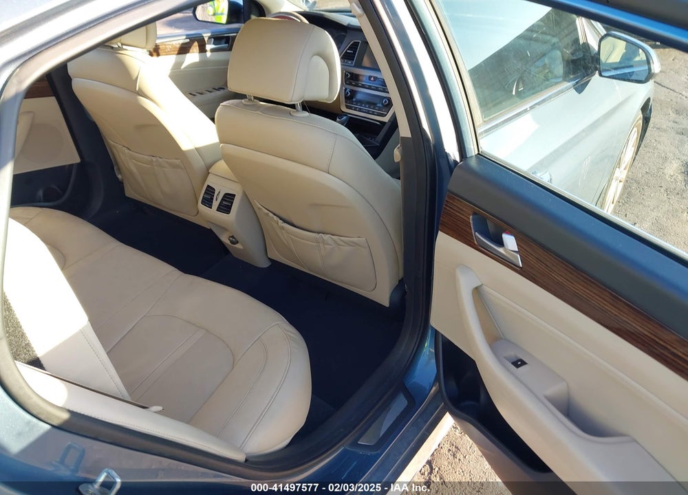 2017 HYUNDAI SONATA VIN: 5NPE34AF1HH564343