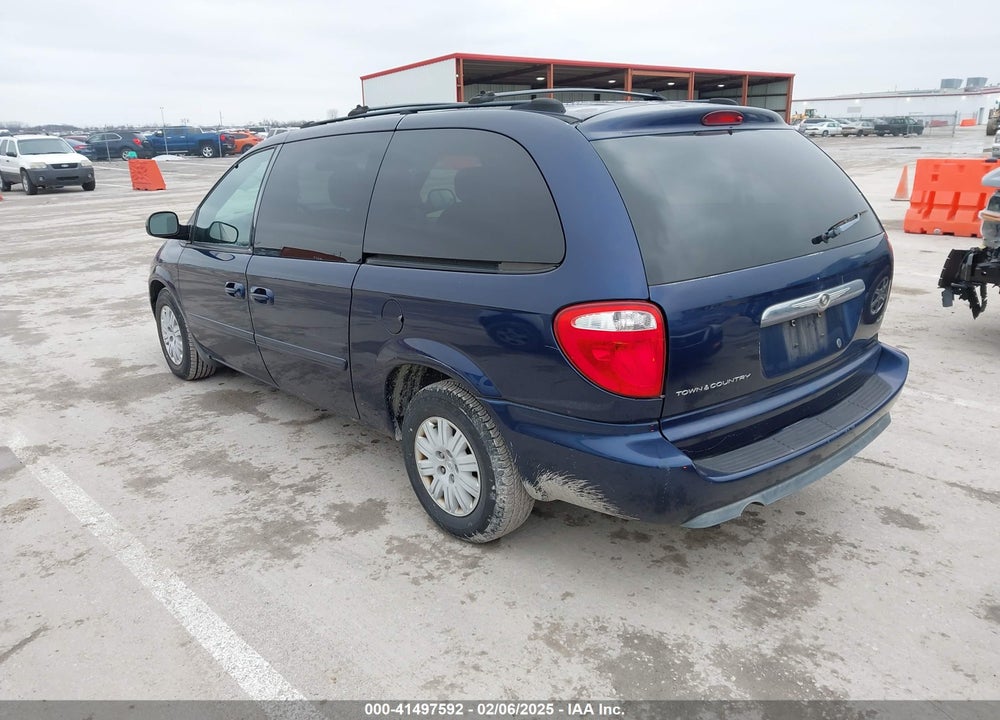2005 CHRYSLER TOWN & COUNTRY LX VIN: 2C4GP44R55R152217
