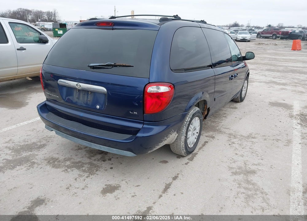 2005 CHRYSLER TOWN & COUNTRY LX VIN: 2C4GP44R55R152217