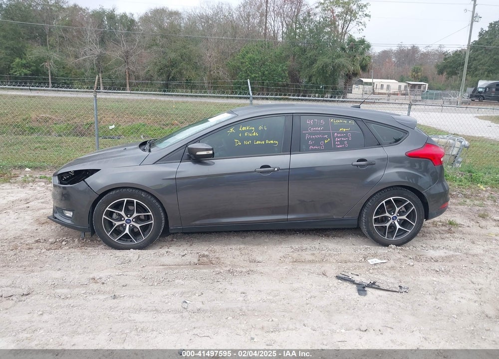 2017 FORD FOCUS SEL VIN: 1FADP3M24HL307570