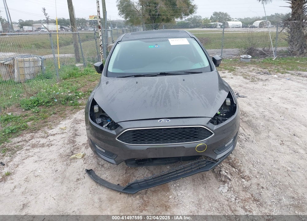 2017 FORD FOCUS SEL VIN: 1FADP3M24HL307570