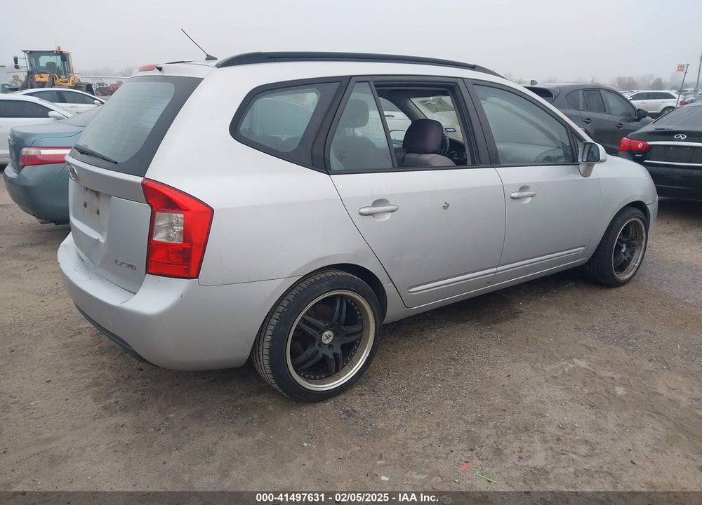 2008 KIA RONDO VIN: KNAFG526487135597