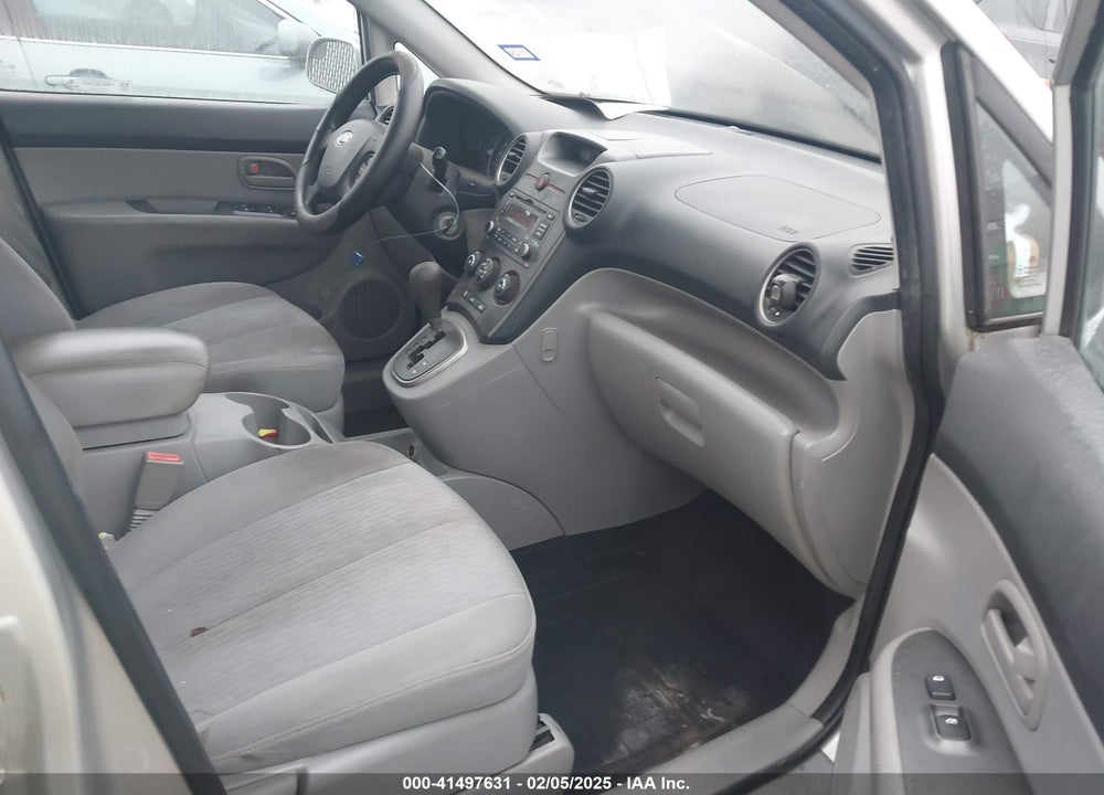 2008 KIA RONDO VIN: KNAFG526487135597