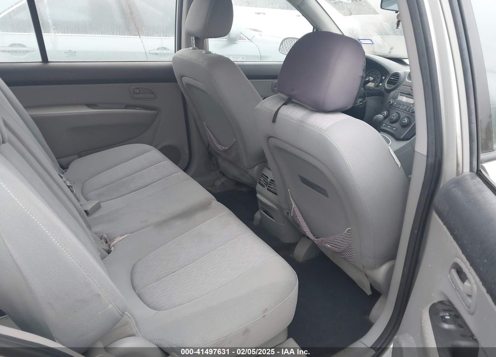 2008 KIA RONDO VIN: KNAFG526487135597