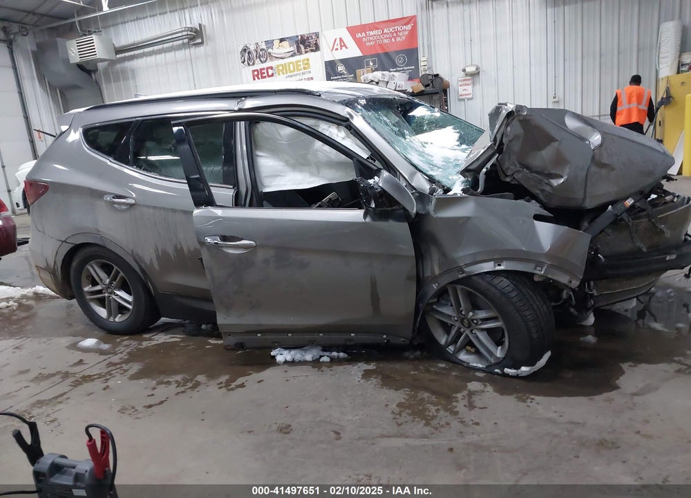 2018 HYUNDAI SANTA FE SPORT VIN: 5NMZUDLBXJH075211